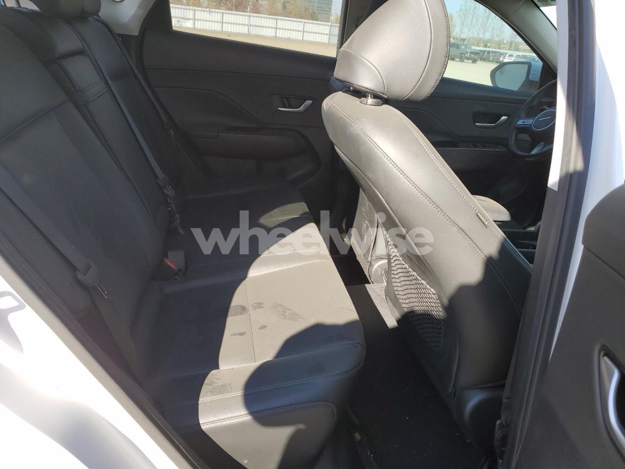 Photo 11 of 2024 HYUNDAI KONA SEL (VIN KM8HCCAB2RU058446)