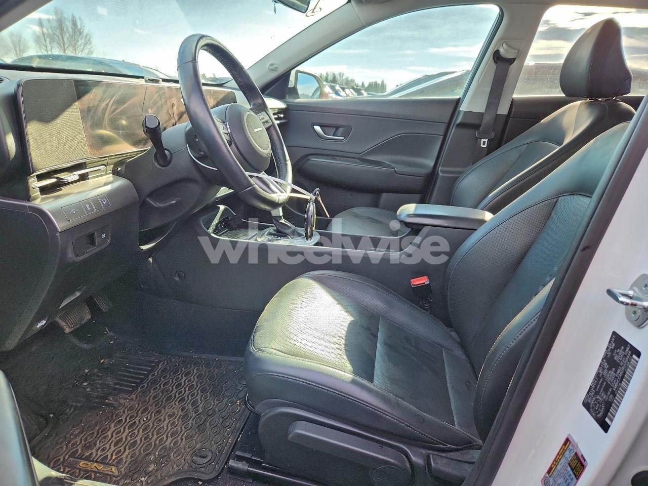 Photo 7 of 2024 HYUNDAI KONA SEL (VIN KM8HCCAB2RU058446)