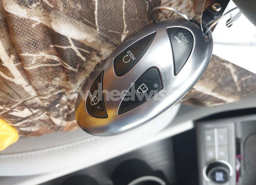 Photo 11 of 2025 Hyundai Kona LIMITED (VIN KM8HE3A32SU203784)