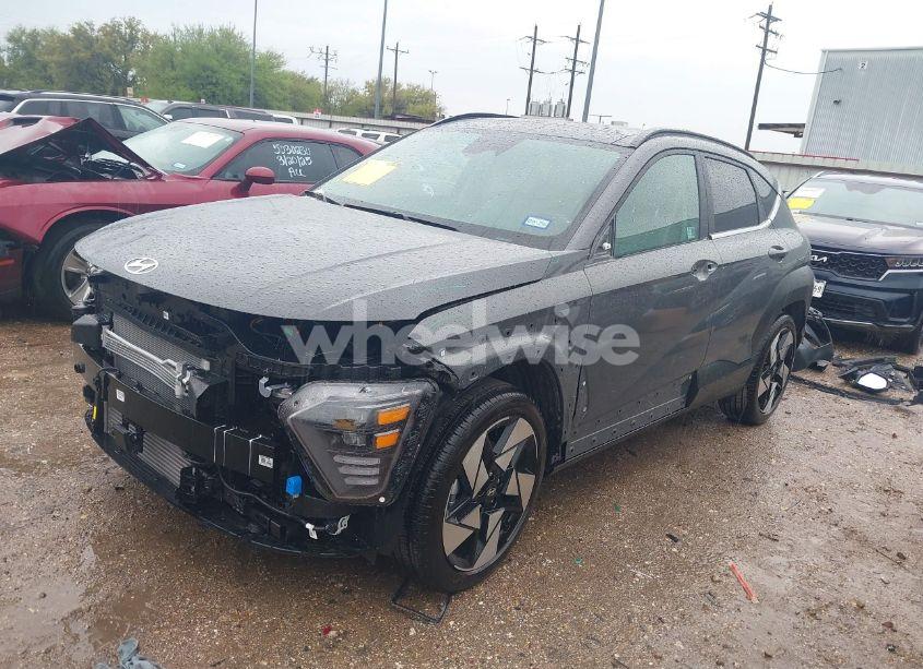 Photo 2 of 2025 Hyundai Kona LIMITED (VIN KM8HE3A32SU203784)