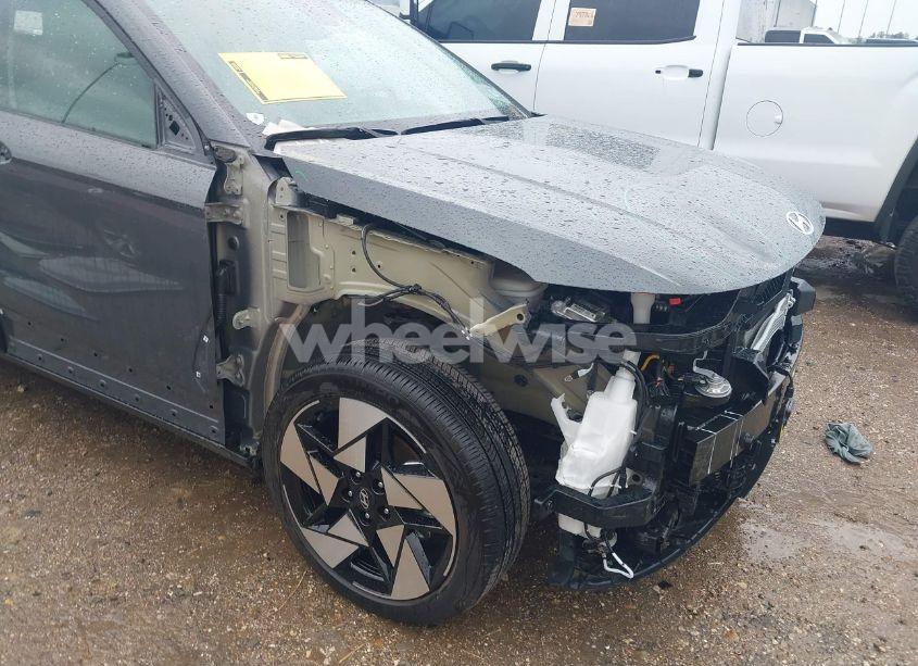 Photo 20 of 2025 Hyundai Kona LIMITED (VIN KM8HE3A32SU203784)