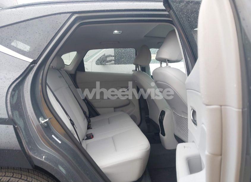 Photo 8 of 2025 Hyundai Kona LIMITED (VIN KM8HE3A32SU203784)