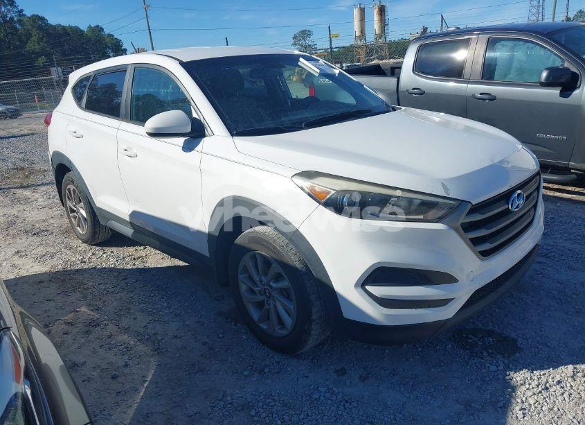 2016 Hyundai Tucson SE (VIN KM8J23A40GU063387) main photo