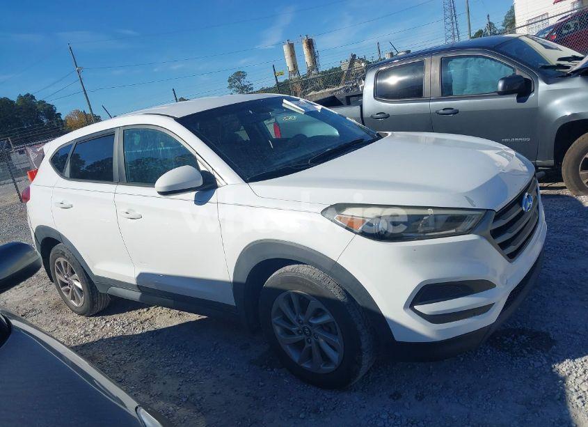 Photo 13 of 2016 Hyundai Tucson SE (VIN KM8J23A40GU063387)