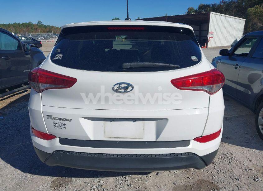 Photo 16 of 2016 Hyundai Tucson SE (VIN KM8J23A40GU063387)