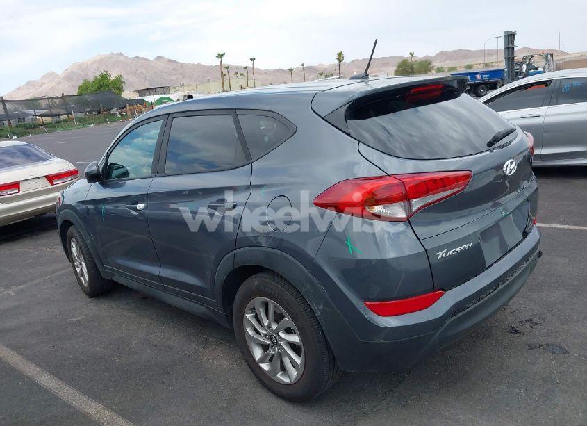 Photo 3 of 2017 Hyundai Tucson SE (VIN KM8J23A41HU423462)