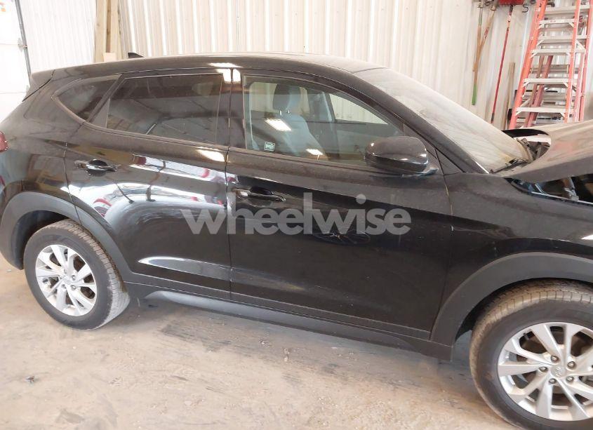 Photo 13 of 2019 Hyundai Tucson SE (VIN KM8J23A41KU857484)