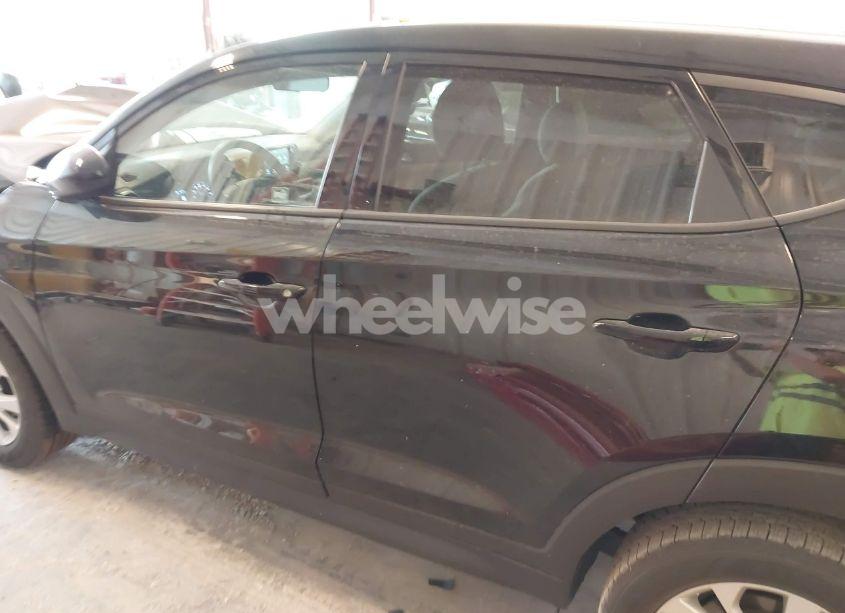 Photo 14 of 2019 Hyundai Tucson SE (VIN KM8J23A41KU857484)