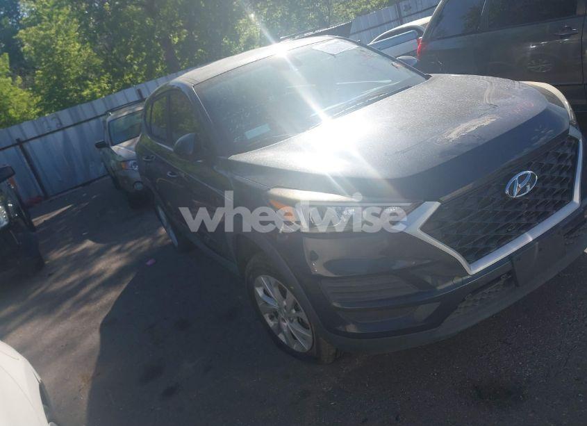 2020 Hyundai Tucson SE (VIN KM8J23A41LU181796) main photo