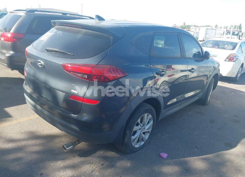 Photo 4 of 2020 Hyundai Tucson SE (VIN KM8J23A41LU181796)