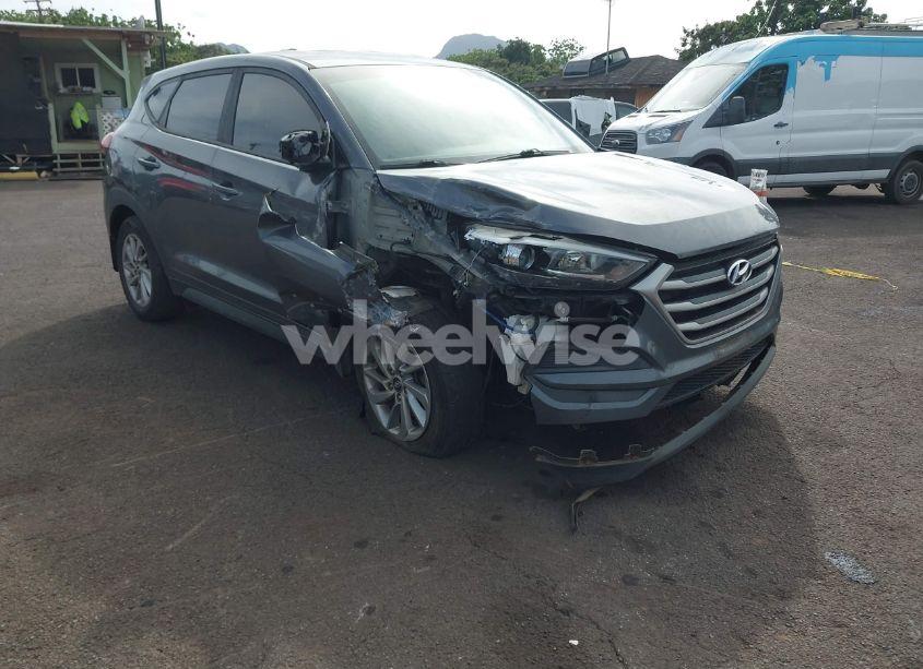 2018 Hyundai Tucson SE (VIN KM8J23A42JU624681) main photo