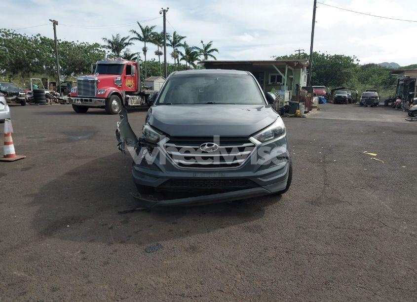 Photo 11 of 2018 Hyundai Tucson SE (VIN KM8J23A42JU624681)