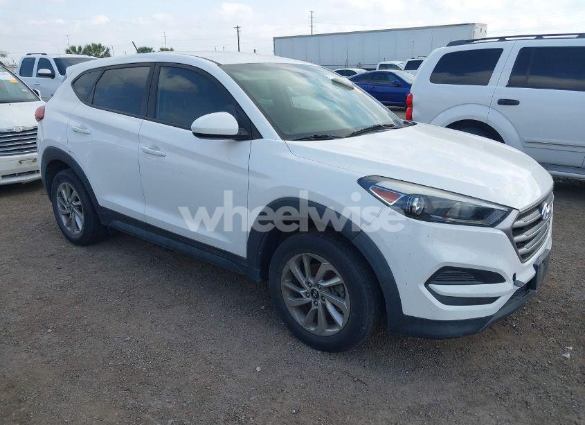 2018 Hyundai Tucson SE (VIN KM8J23A42JU684346) main photo