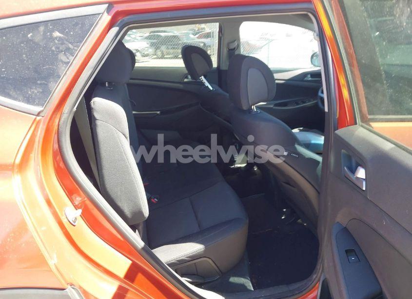 Photo 8 of 2017 Hyundai Tucson SE (VIN KM8J23A43HU334654)