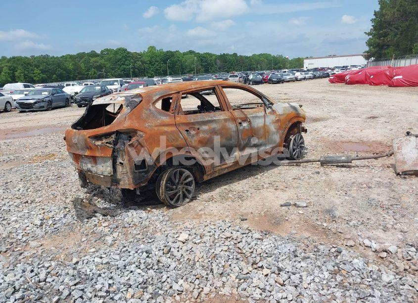 Photo 4 of 2017 Hyundai Tucson SE (VIN KM8J23A44HU347252)