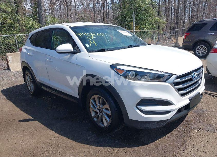 2017 Hyundai Tucson SE (VIN KM8J23A44HU571248) main photo