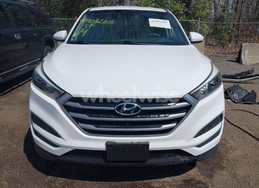 Photo 12 of 2017 Hyundai Tucson SE (VIN KM8J23A44HU571248)