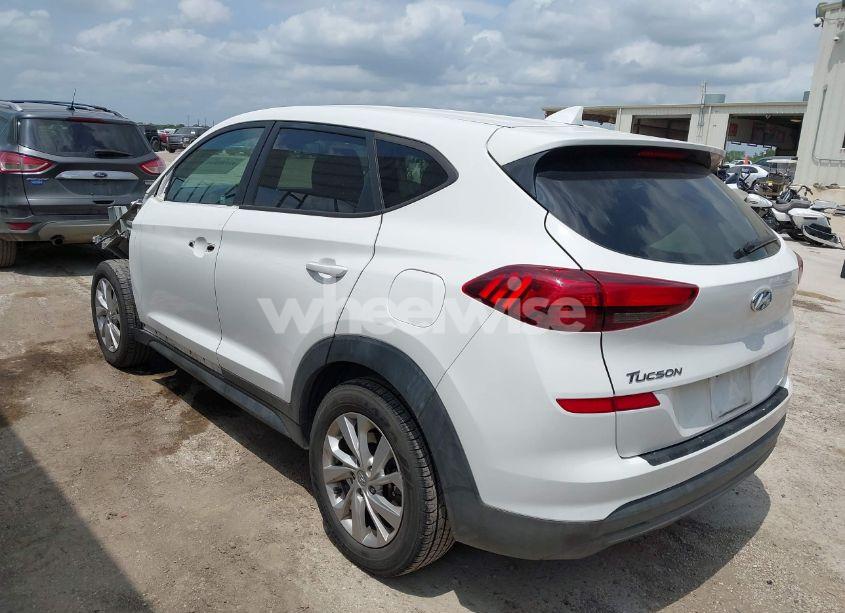 Photo 3 of 2020 Hyundai Tucson SE (VIN KM8J23A45LU212774)