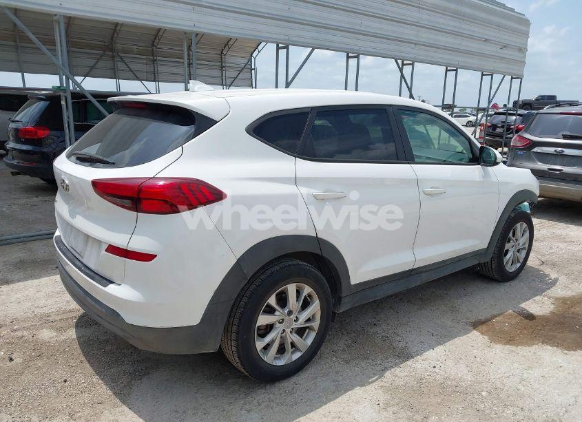 Photo 4 of 2020 Hyundai Tucson SE (VIN KM8J23A45LU212774)