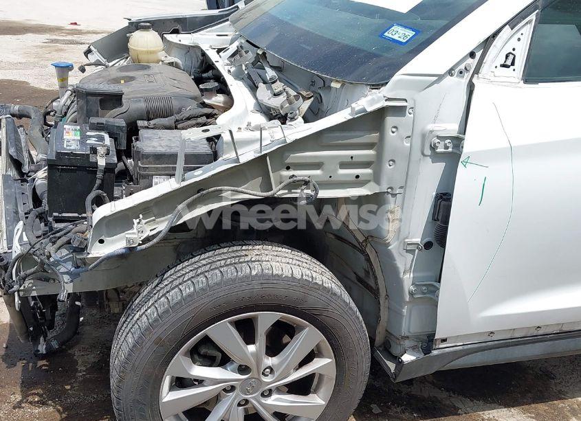 Photo 6 of 2020 Hyundai Tucson SE (VIN KM8J23A45LU212774)