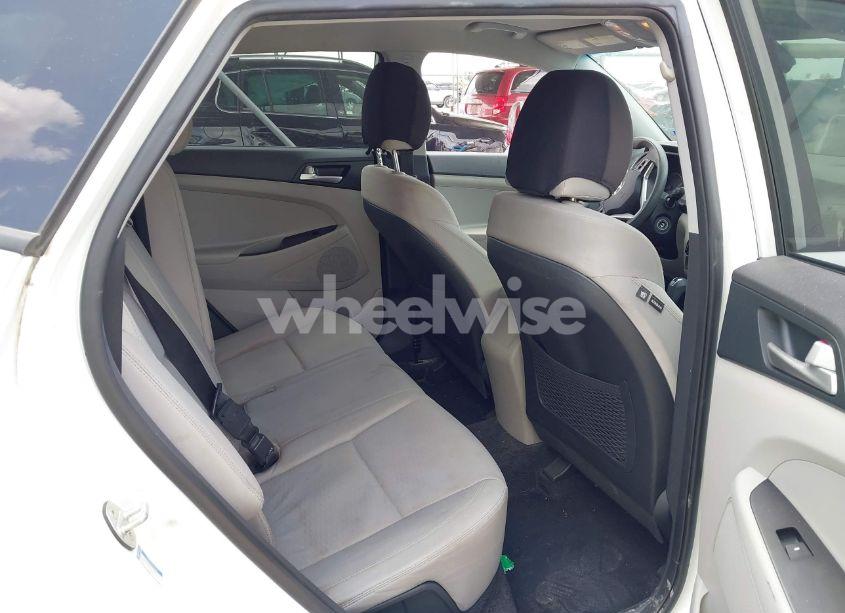 Photo 8 of 2020 Hyundai Tucson SE (VIN KM8J23A45LU212774)