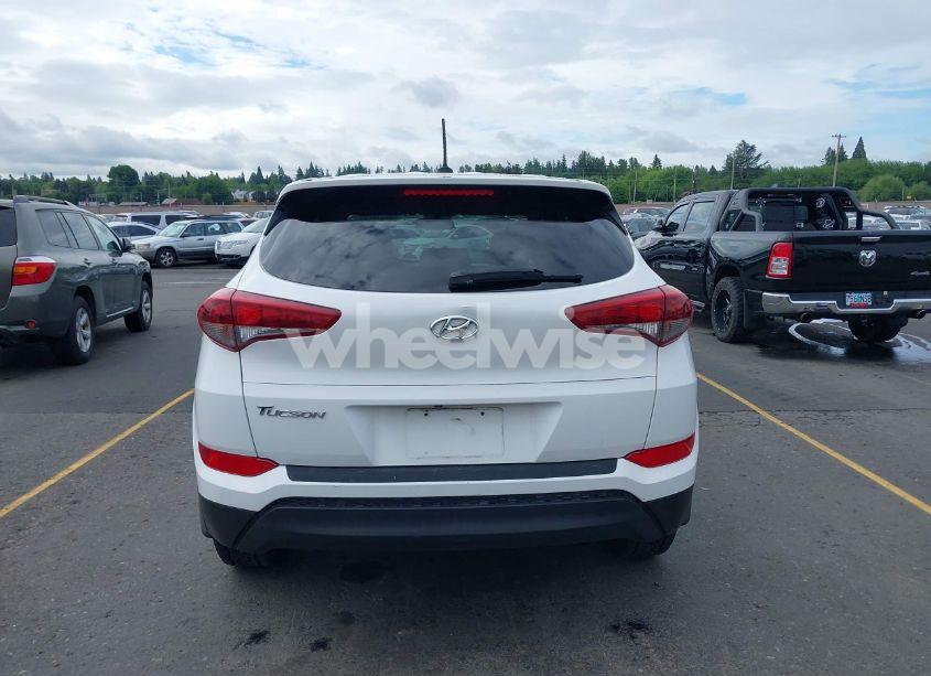 Photo 17 of 2016 Hyundai Tucson SE (VIN KM8J23A47GU040849)