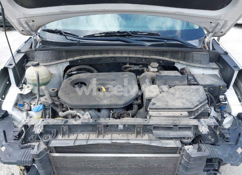 Photo 10 of 2016 Hyundai Tucson SE (VIN KM8J23A47GU110897)