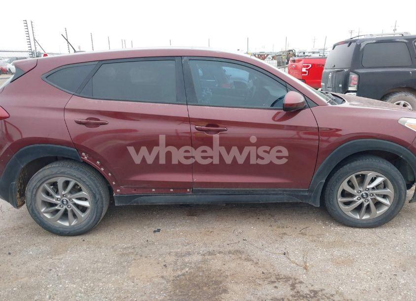 Photo 13 of 2017 Hyundai Tucson SE (VIN KM8J23A47HU431498)