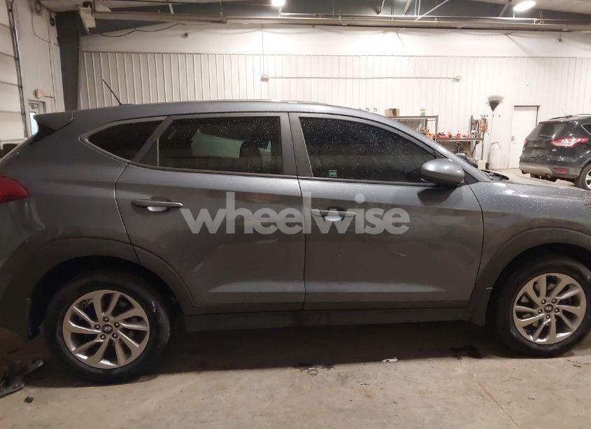 Photo 13 of 2017 Hyundai Tucson SE (VIN KM8J23A47HU528524)