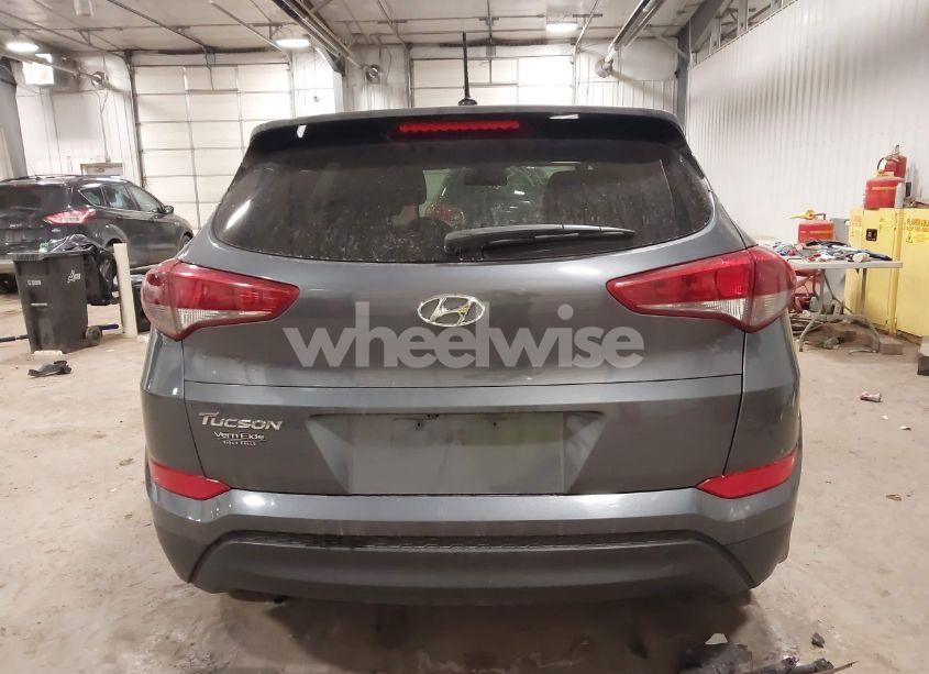 Photo 16 of 2017 Hyundai Tucson SE (VIN KM8J23A47HU528524)