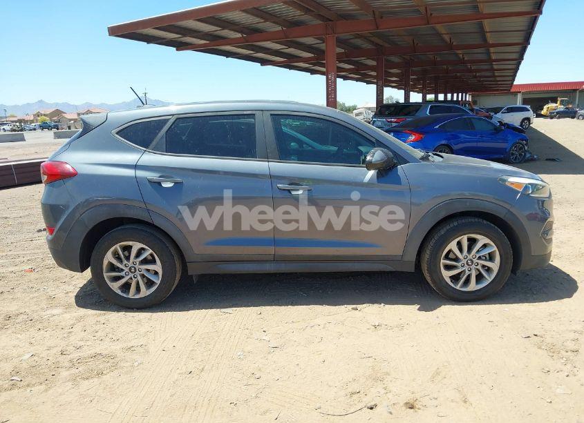 Photo 13 of 2017 Hyundai Tucson SE (VIN KM8J23A47HU539717)