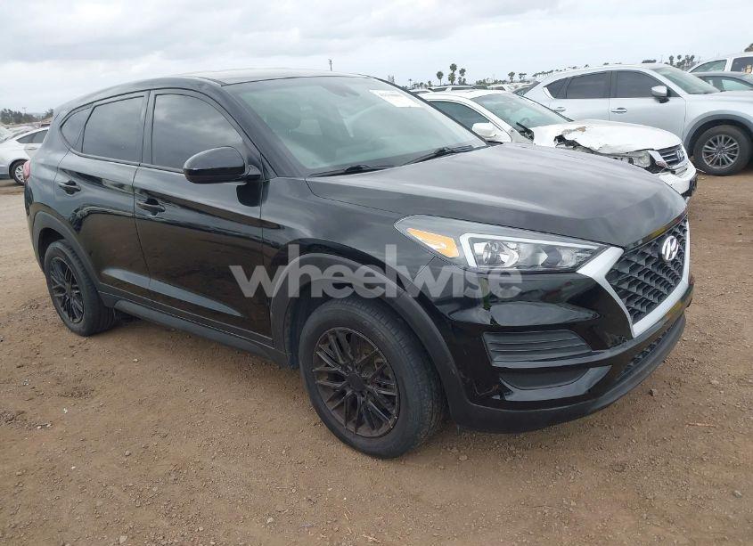 2019 Hyundai Tucson SE (VIN KM8J23A47KU938134) main photo