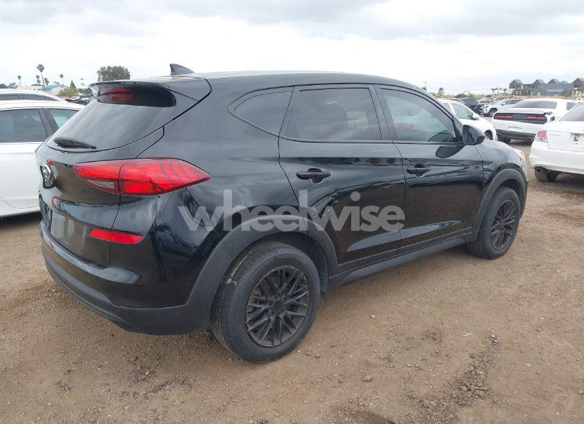 Photo 4 of 2019 Hyundai Tucson SE (VIN KM8J23A47KU938134)