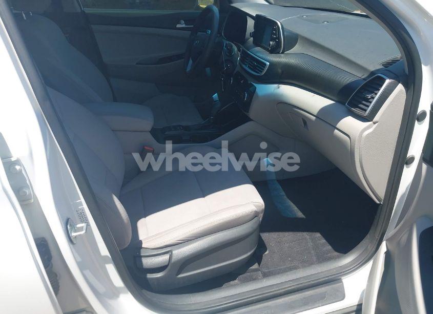 Photo 5 of 2020 Hyundai Tucson SE (VIN KM8J23A47LU117892)
