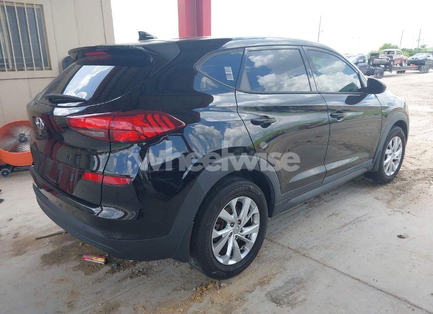 Photo 4 of 2020 Hyundai Tucson SE (VIN KM8J23A47LU123353)