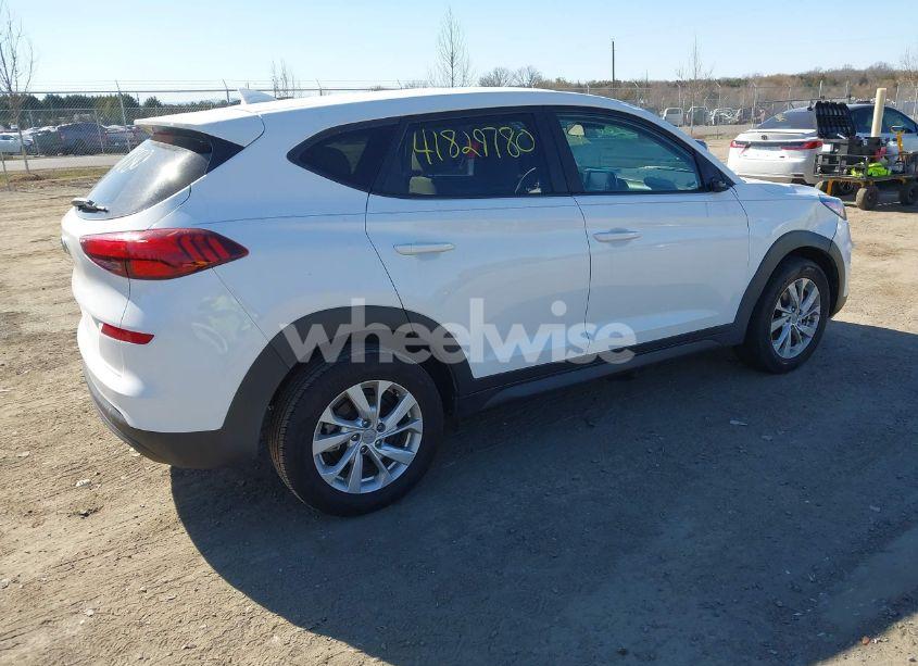 Photo 4 of 2021 Hyundai Tucson SE (VIN KM8J23A47MU327961)