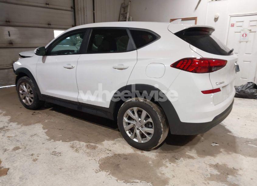 Photo 3 of 2021 Hyundai Tucson SE (VIN KM8J23A47MU393586)
