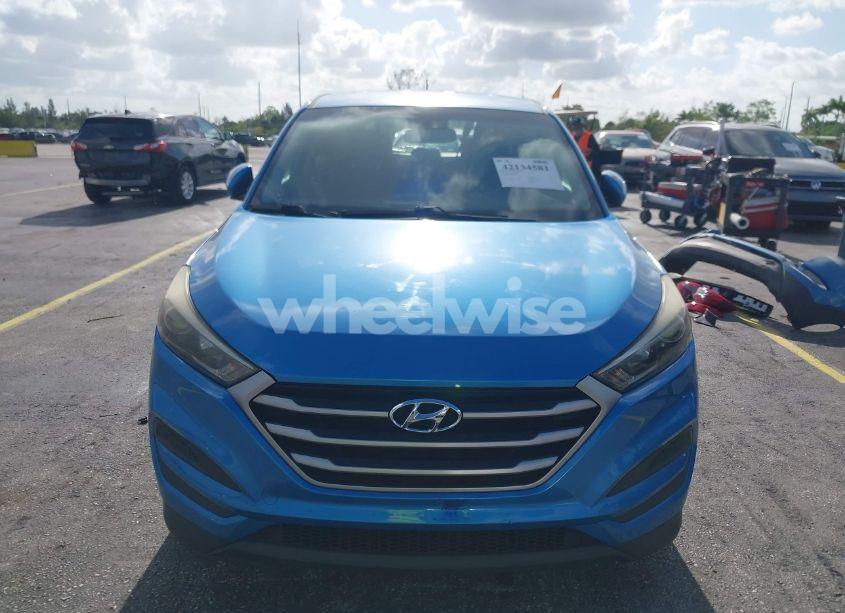 Photo 13 of 2018 Hyundai Tucson SE (VIN KM8J23A48JU621431)