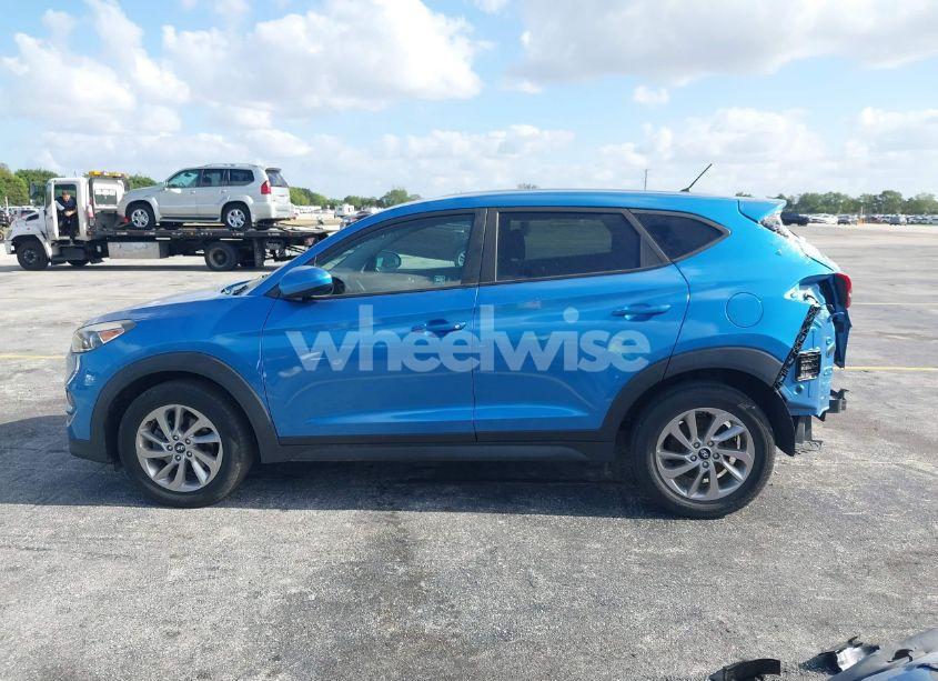 Photo 15 of 2018 Hyundai Tucson SE (VIN KM8J23A48JU621431)