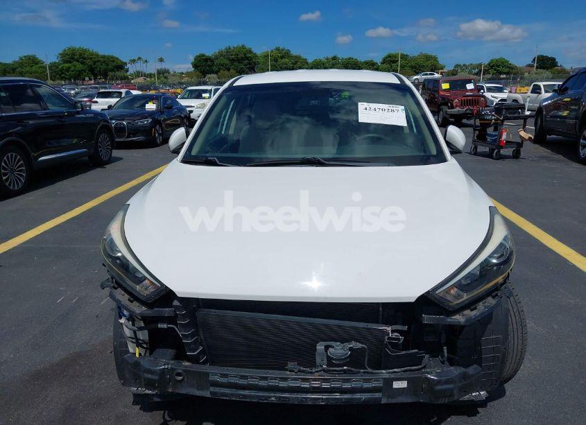 Photo 18 of 2018 Hyundai Tucson SE (VIN KM8J23A48JU812380)