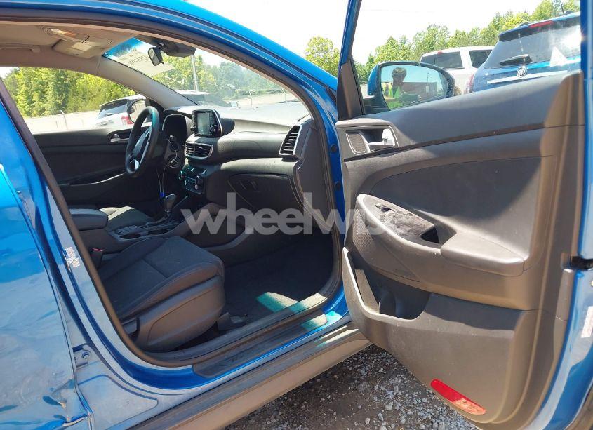 Photo 18 of 2019 Hyundai Tucson SE (VIN KM8J23A48KU894712)