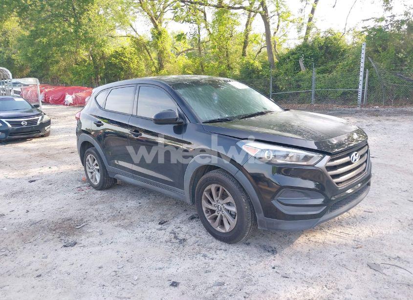 2016 Hyundai Tucson SE (VIN KM8J23A4XGU237613) main photo