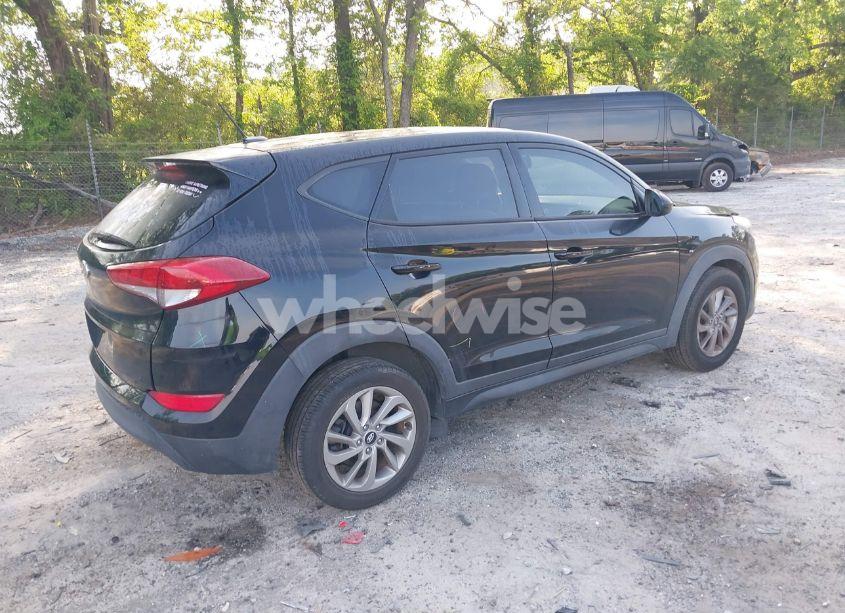 Photo 4 of 2016 Hyundai Tucson SE (VIN KM8J23A4XGU237613)