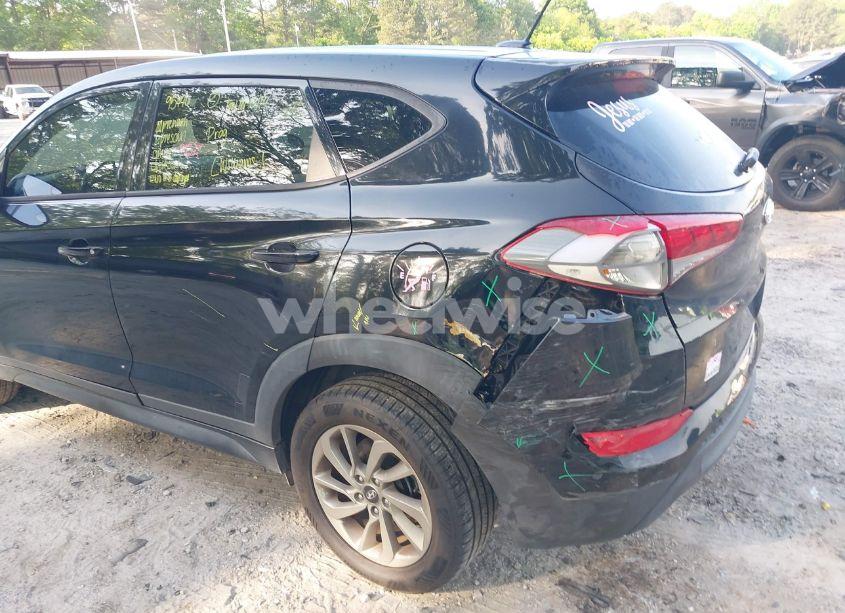 Photo 6 of 2016 Hyundai Tucson SE (VIN KM8J23A4XGU237613)