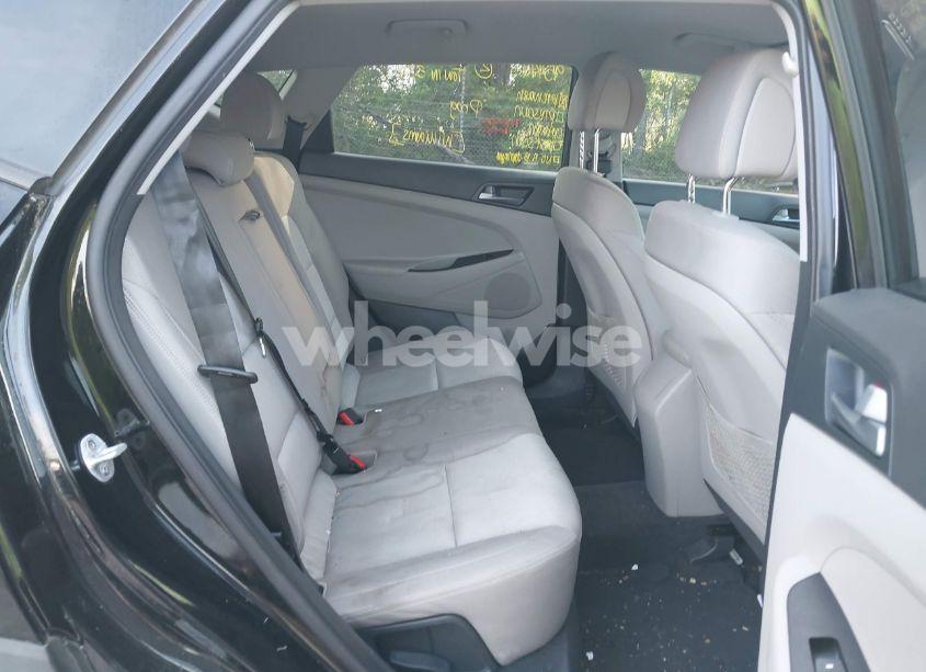 Photo 8 of 2016 Hyundai Tucson SE (VIN KM8J23A4XGU237613)