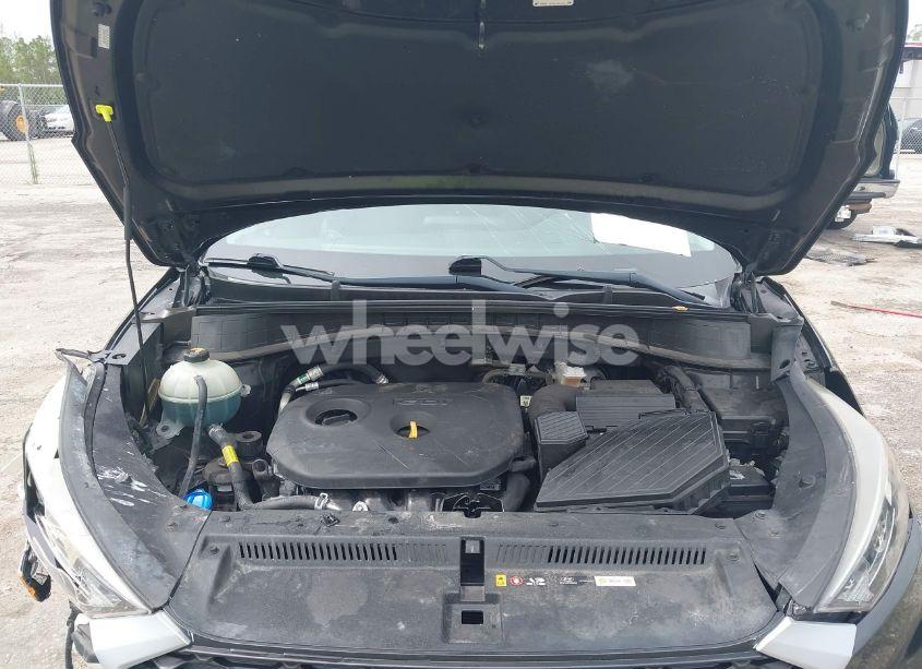 Photo 10 of 2020 Hyundai Tucson SE (VIN KM8J23A4XLU076027)