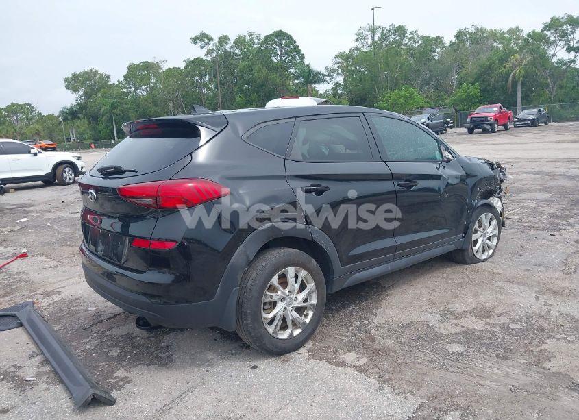 Photo 4 of 2020 Hyundai Tucson SE (VIN KM8J23A4XLU076027)