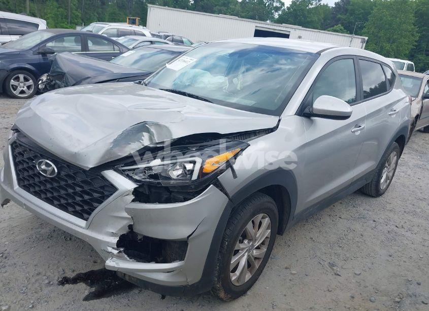 Photo 2 of 2020 Hyundai Tucson SE (VIN KM8J2CA40LU175326)