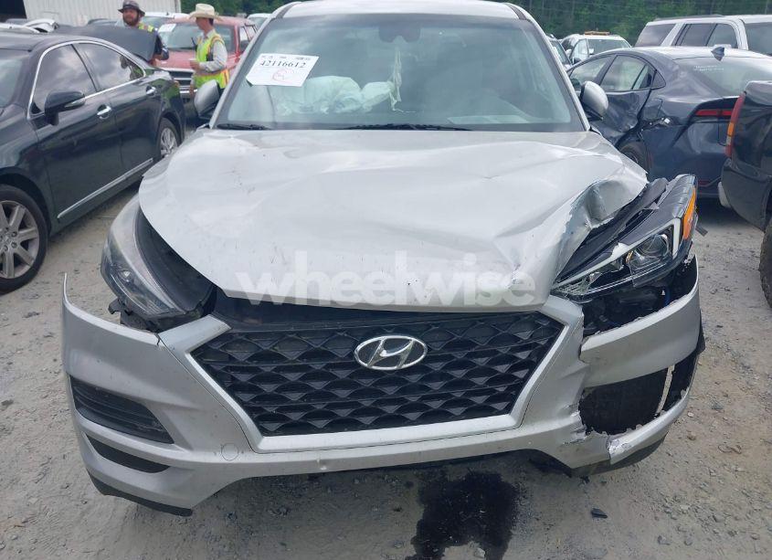 Photo 6 of 2020 Hyundai Tucson SE (VIN KM8J2CA40LU175326)