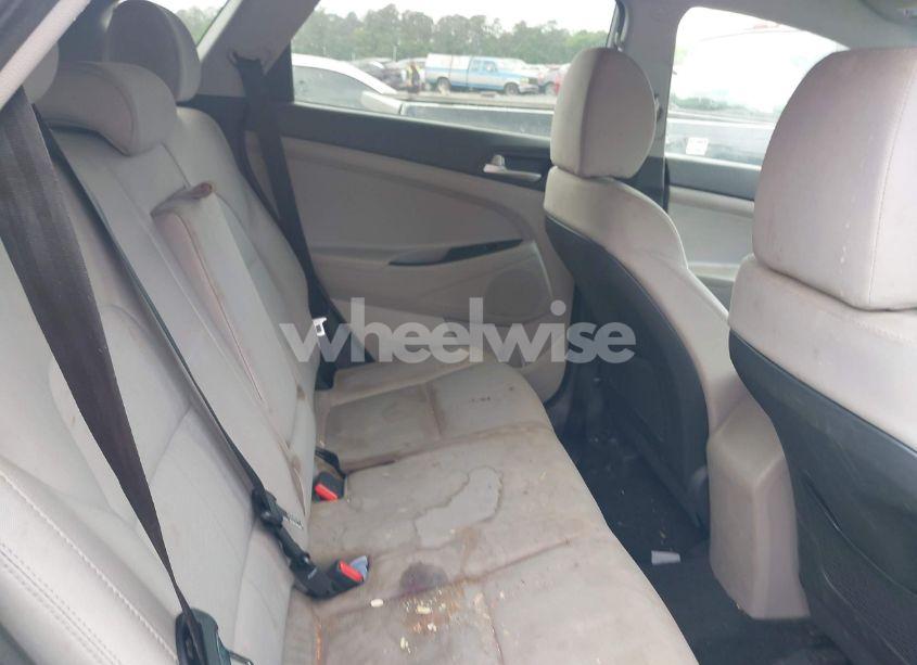 Photo 8 of 2020 Hyundai Tucson SE (VIN KM8J2CA40LU175326)